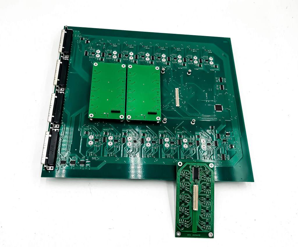 routage de carte électronique, conception routage PCB, routage PCB professionnel, logiciel de routage carte électronique, service de routage carte PCB, routage automatique PCB, routage manuel carte électronique, optimiser routage circuit imprimé, fabricant routage PCB, comment faire le routage d’une carte électronique, règles de routage PCB à respecter, meilleures pratiques routage carte électronique, logiciel gratuit routage PCB, routage de circuit imprimé multicouche, routage haute fréquence PCB, différence routage automatique et manuel PCB, tutoriel routage carte électronique, erreurs fréquentes routage PCB, via blind et buried routage PCB, gestion des plans de masse en routage PCB, optimisation thermique routage carte électronique, routage pistes haute vitesse PCB, contraintes design PCB routage, Qu’est-ce que le routage PCB ? Comment optimiser le routage d’une carte électronique ? Quel logiciel pour le routage PCB ? Quelle épaisseur de piste pour routage PCB ? Pourquoi le routage est important dans la conception électronique ?